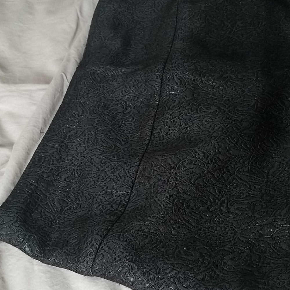 Pattern Black Pencil Skirt